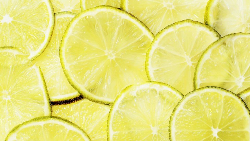 Consumir limones ayuda a la salud de nuestro cuerpo. Foto: Pixabay