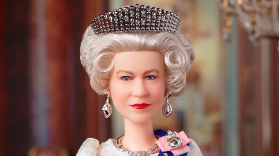 Barbie de la Reina Isabel II. Fuente: Instagram @barbie