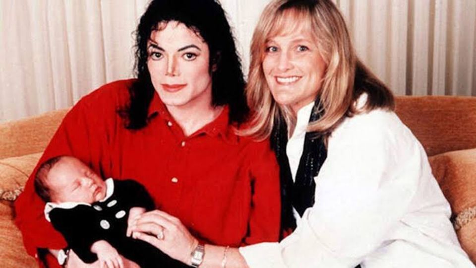 Michael Jackson y Deborah Jeanne Rowe. Fuente. Twitter @HagamosHilos
