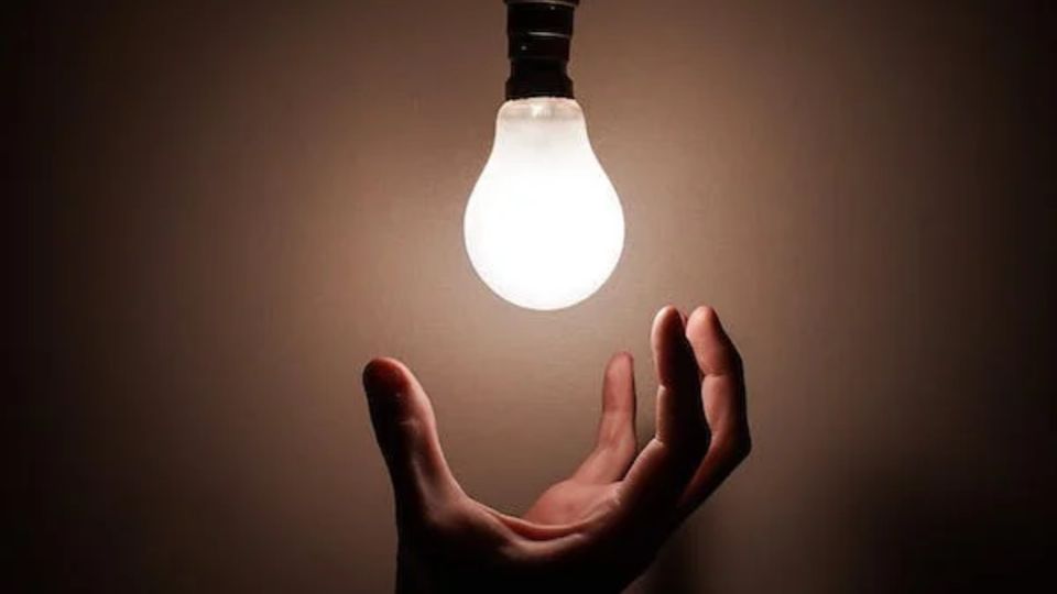 Toma nota sobre qué hacer para evitar aumentos en el recibo de luz.