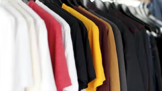 ¿Cómo eliminar las manchas de sudor en la ropa de color?