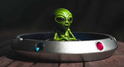 Inteligencia Artificial revela la fecha en que los extraterrestres harán contacto con los humanos