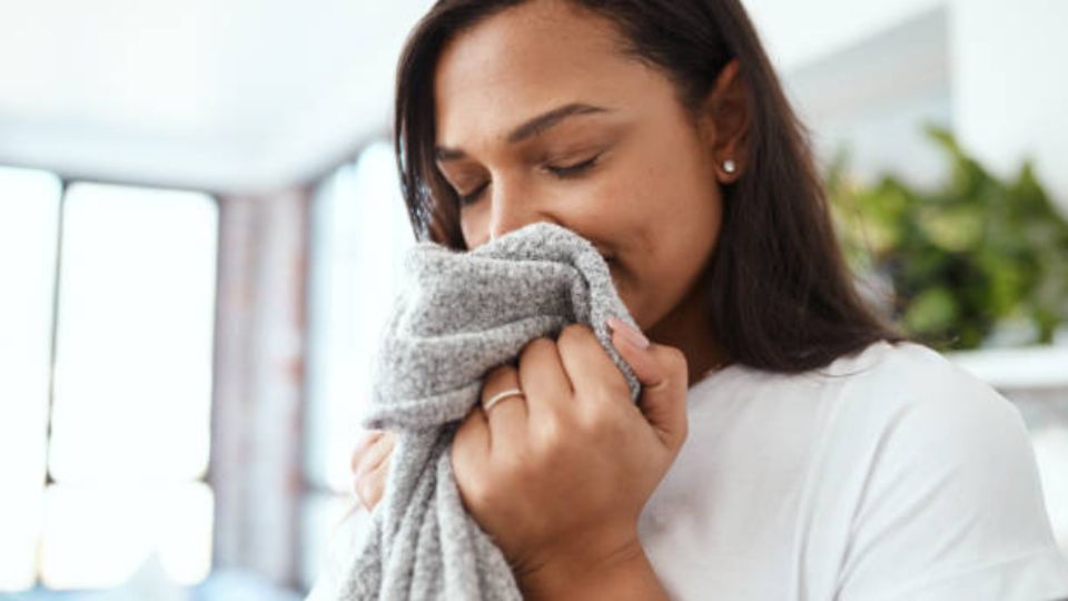 Ropa con olor a limpio. Fuente: Pexels.