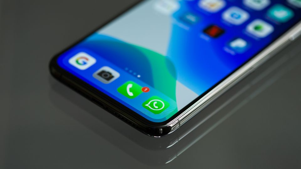 Vincular tu correo electrónico a tu cuenta de WhatsApp. Fuente: Pexels.