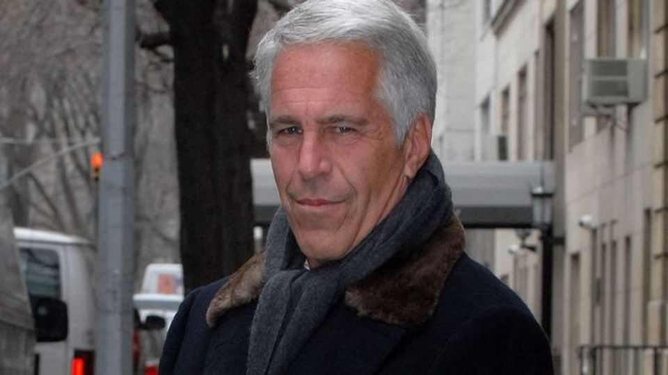 Siguen apareciendo oscuros detalles sobre Jeffrey Epstein.